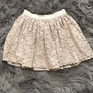 Gap lace skirt